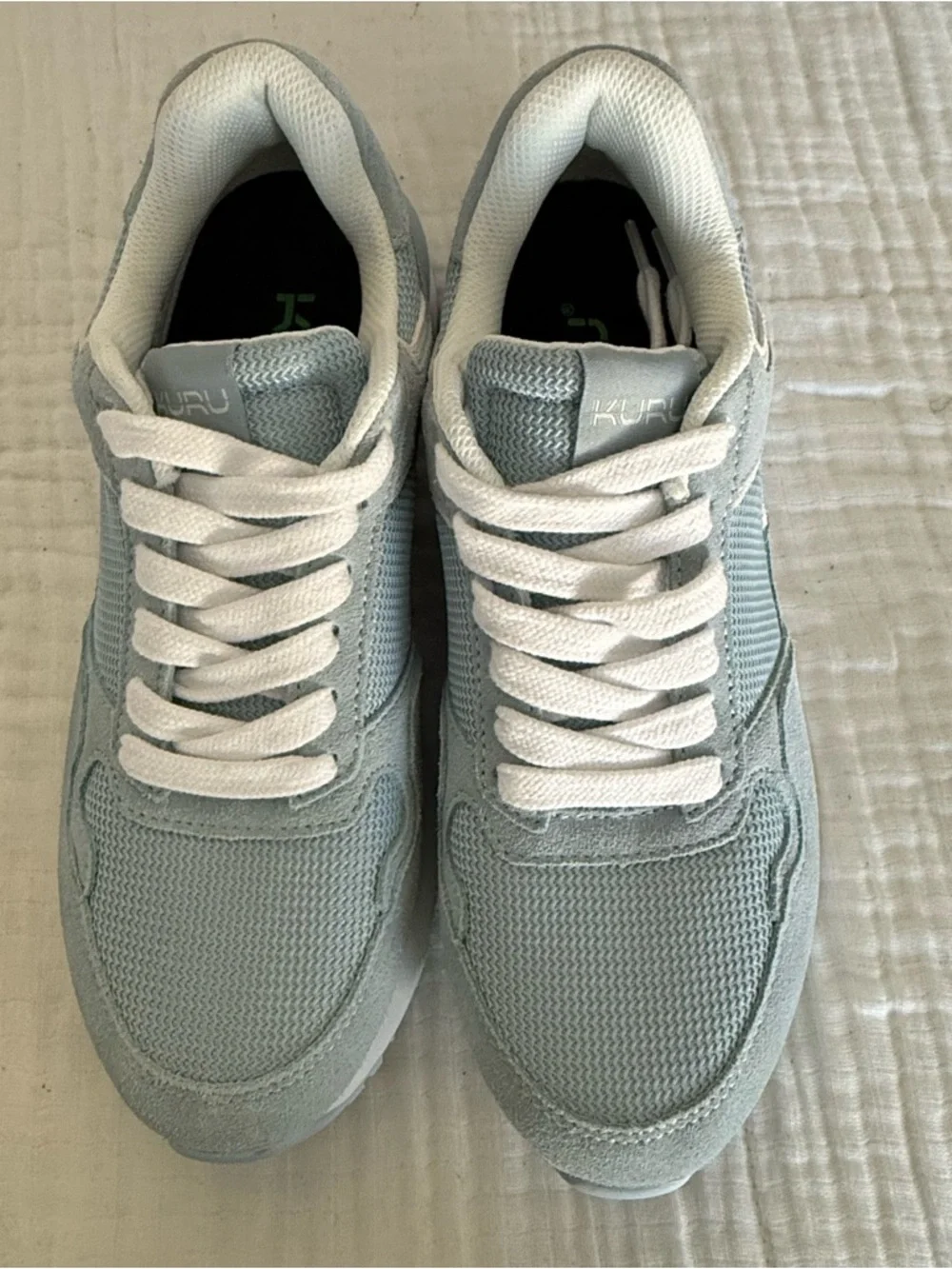 NWT KURU APOGEE Sneakers Men’s Size 7.5/Women’s Size 9